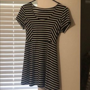 Motherhood Maternity B&W Cinched Striped Blouse